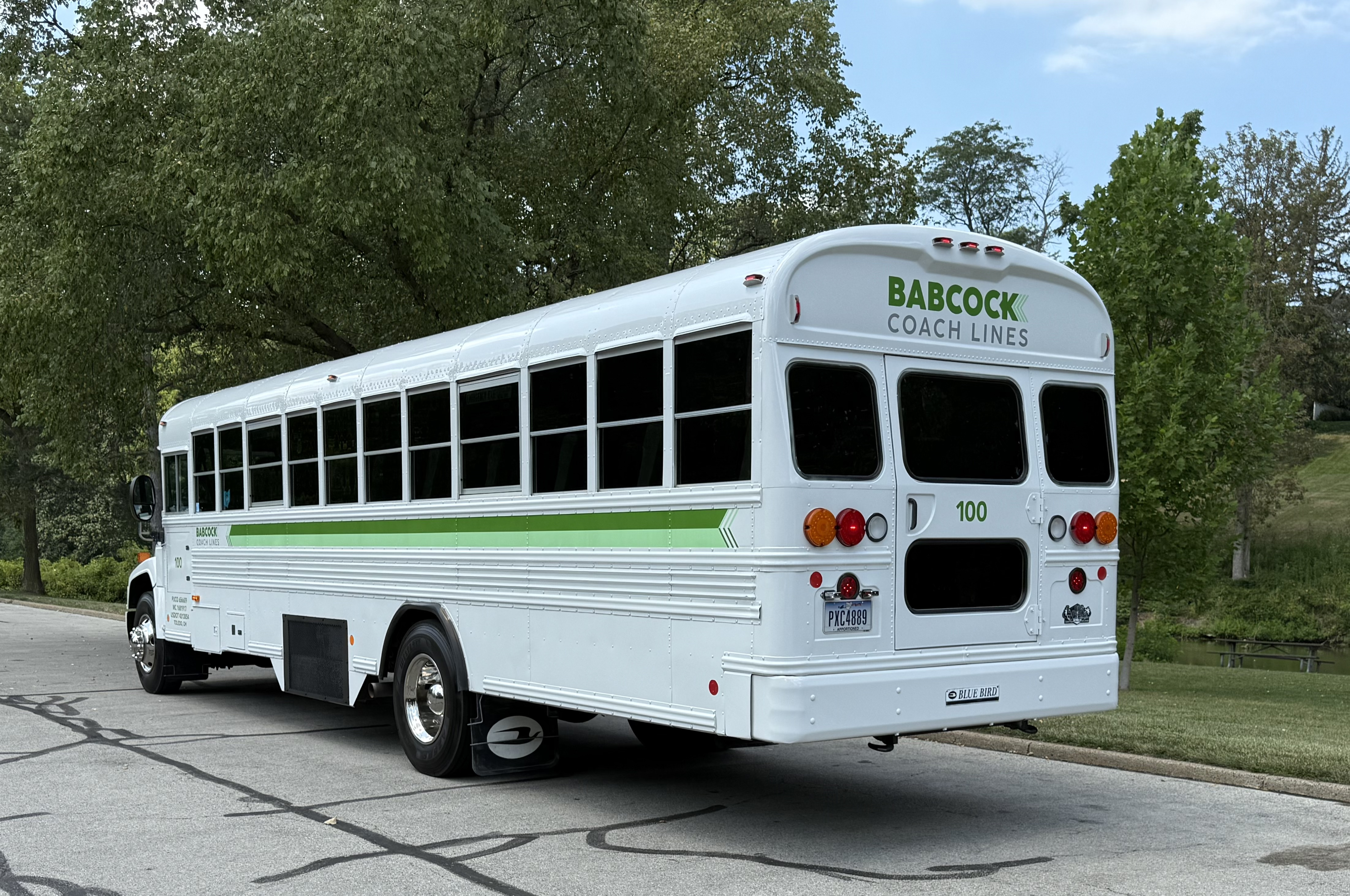 Bus on display at Sidecut Metropark